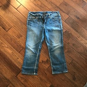 Silvers capris 32w/22L. Excellent condition